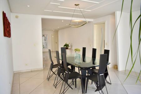 Casa à venda com 4 quartos, 560m² em Vila Ida, São Paulo