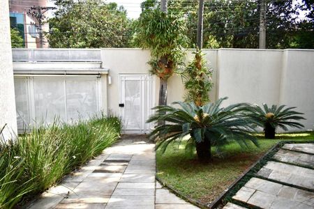 Casa à venda com 560m², 4 quartos e 7 vagas