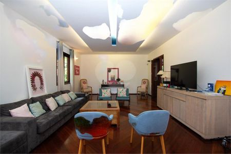 Casa à venda com 4 quartos, 615m² em Jardim Paulista, São Paulo