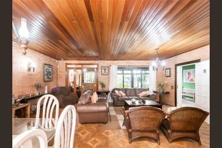 Casa à venda com 4 quartos, 350m² em Vila Guarani, São Paulo