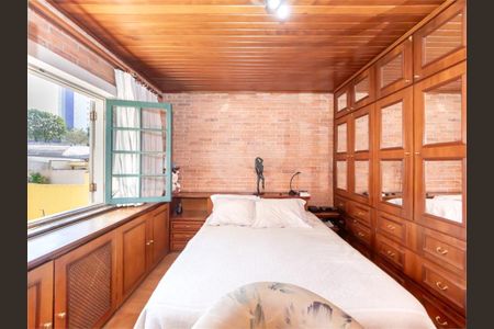 Casa à venda com 4 quartos, 350m² em Vila Guarani, São Paulo