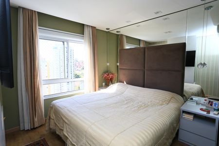 Apartamento à venda com 142m², 3 quartos e 2 vagassuite 3