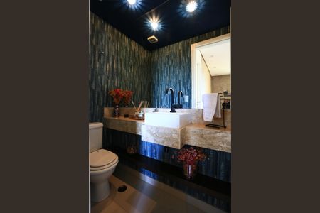 Apartamento à venda com 142m², 3 quartos e 2 vagaslavabo 