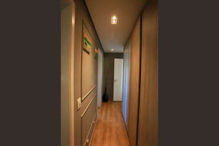 Apartamento à venda com 142m², 3 quartos e 2 vagascorredor