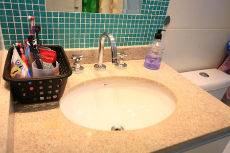 Apartamento à venda com 142m², 3 quartos e 2 vagasBanheiro da Suíte 1