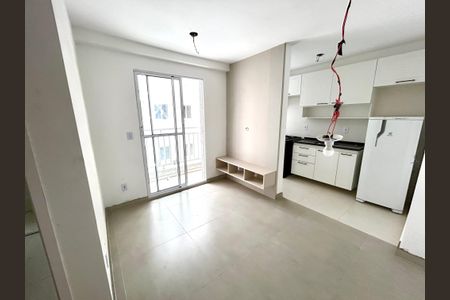 Apartamento para alugar com 38m², 1 quarto e sem vaga Apartamento para alugar com 38m², 1 quarto e sem vagaSala