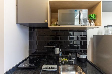 Studio à venda com 28m², 1 quarto e sem vaga Studio à venda com 28m², 1 quarto e sem vagaCozinha