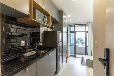 Studio à venda com 28m², 1 quarto e sem vaga Studio à venda com 28m², 1 quarto e sem vagaCozinha