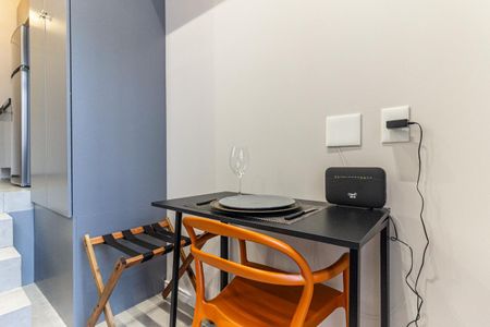 Studio à venda com 28m², 1 quarto e sem vaga Studio à venda com 28m², 1 quarto e sem vagaStudio