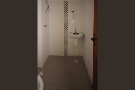 Apartamento à venda com 41m², 2 quartos e sem vagaBanheiro