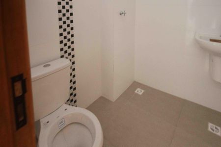 Apartamento à venda com 45m², 2 quartos e sem vaga Apartamento à venda com 45m², 2 quartos e sem vagaBanheiro