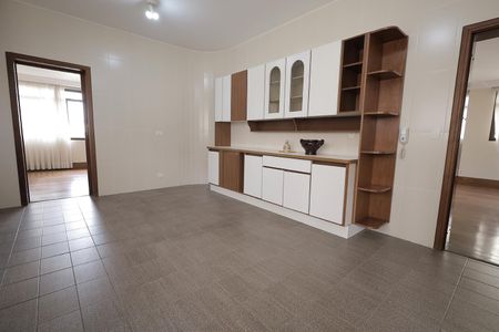 Apartamento à venda com 250m², 4 quartos e 2 vagasCozinha