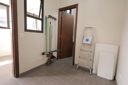 Apartamento à venda com 250m², 4 quartos e 2 vagasQuarto de Serviço