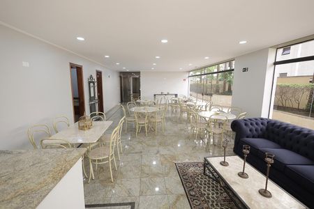 Apartamento à venda com 250m², 4 quartos e 2 vagasÁrea comum - Salão de festas