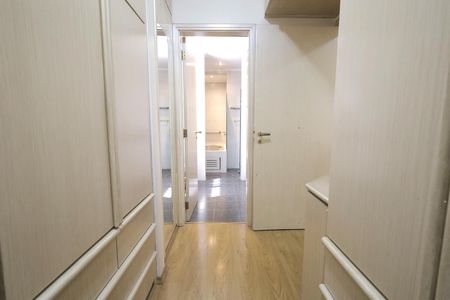 Apartamento à venda com 250m², 4 quartos e 2 vagasCloset
