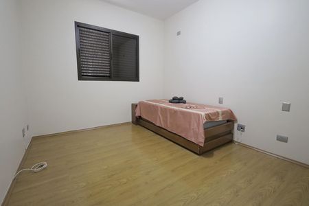 Apartamento à venda com 250m², 4 quartos e 2 vagasQuarto 4