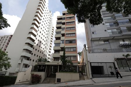 Apartamento à venda com 250m², 4 quartos e 2 vagasFachada