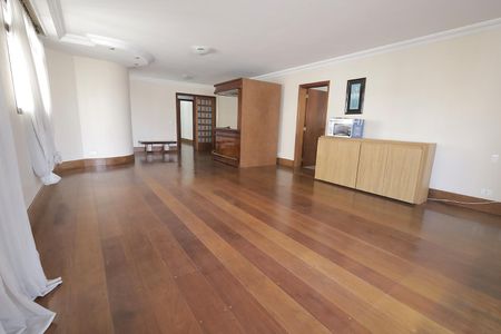 Apartamento à venda com 250m², 4 quartos e 2 vagasSala