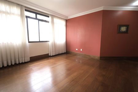 Apartamento à venda com 250m², 4 quartos e 2 vagasSala de Jantar
