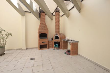 Apartamento à venda com 250m², 4 quartos e 2 vagasÁrea comum - Churrasqueira