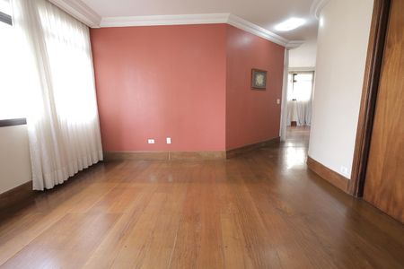 Apartamento à venda com 250m², 4 quartos e 2 vagasSala de Jantar
