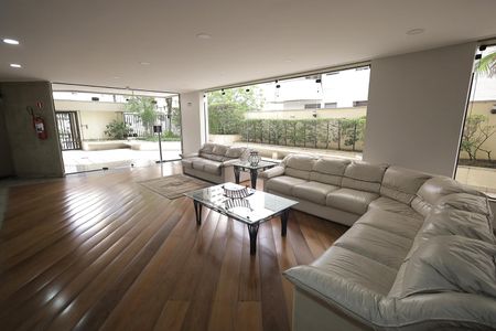 Apartamento à venda com 250m², 4 quartos e 2 vagasHall social