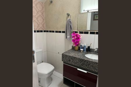 Casa para alugar com 220m², 4 quartos e 3 vagas Casa para alugar com 220m², 4 quartos e 3 vagasBanheiro 3