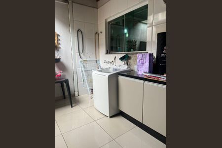 Casa para alugar com 220m², 4 quartos e 3 vagas Casa para alugar com 220m², 4 quartos e 3 vagasÁrea de Serviço