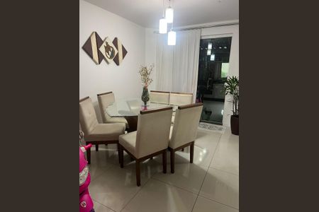 Sala  de casa para alugar com 4 quartos, 220m² em Atuba, Curitiba