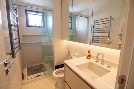 Apartamento para alugar com 109m², 3 quartos e 2 vagasBanheiro da Suíte 1