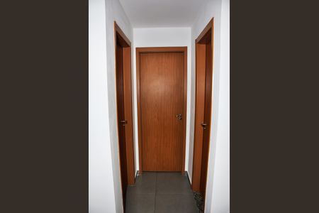 Apartamento para alugar com 48m², 2 quartos e sem vagaCorredor Quartos