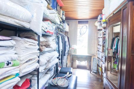 Casa de condomínio à venda com 300m², 5 quartos e 5 vagasCloset da suíte 1