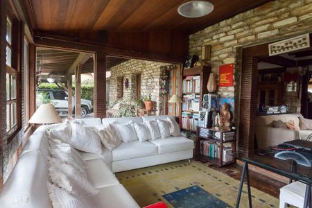 Casa de condomínio à venda com 300m², 5 quartos e 5 vagassala de visitas 