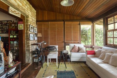 Casa de condomínio à venda com 300m², 5 quartos e 5 vagassala de visitas 