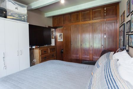 Casa de condomínio à venda com 300m², 5 quartos e 5 vagassuite 1