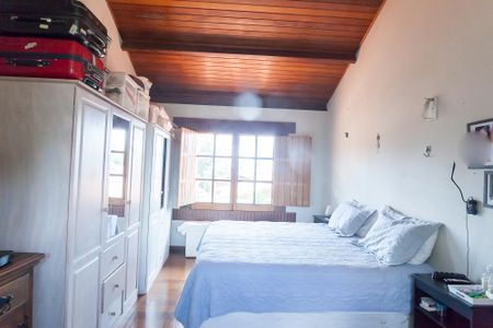 Casa de condomínio à venda com 300m², 5 quartos e 5 vagasquarto 1