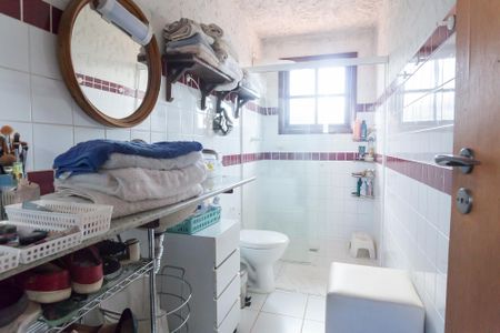 Casa de condomínio à venda com 300m², 5 quartos e 5 vagasBanheiro Social