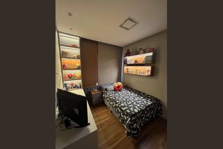 Casa à venda com 4 quartos, 227m² em Vila Brandina, Campinas
