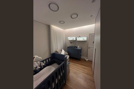 Casa à venda com 4 quartos, 227m² em Vila Brandina, Campinas