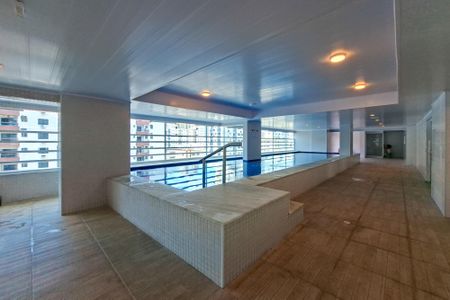Apartamento para alugar com 75m², 2 quartos e 2 vagasÁrea comum - Piscina