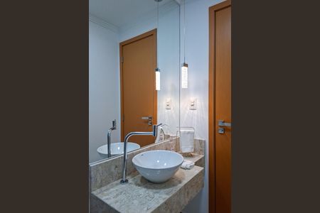 Apartamento para alugar com 75m², 2 quartos e 2 vagasLavabo 