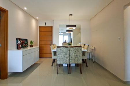 Apartamento para alugar com 75m², 2 quartos e 2 vagasSala