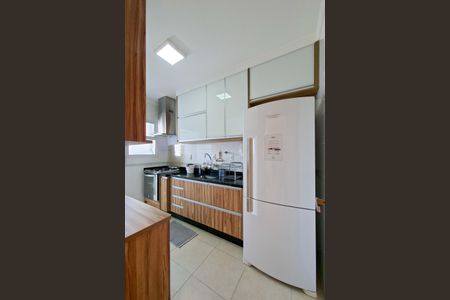 Apartamento para alugar com 75m², 2 quartos e 2 vagasCozinha 