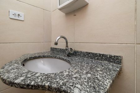 Casa para alugar com 60m², 2 quartos e sem vagaBanheiro da Suíte