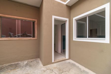 Casa para alugar com 60m², 2 quartos e sem vagaFachada interna