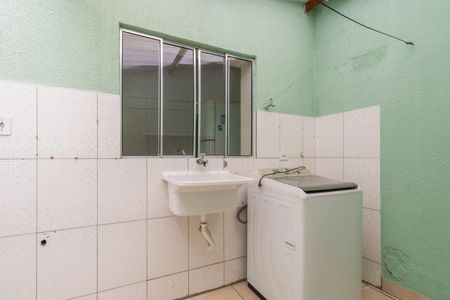 Casa para alugar com 60m², 2 quartos e sem vagaÁrea de Serviço