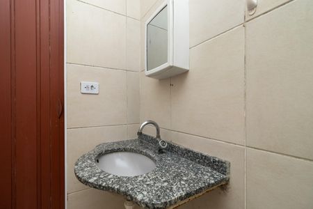 Casa para alugar com 60m², 2 quartos e sem vagaBanheiro da Suíte