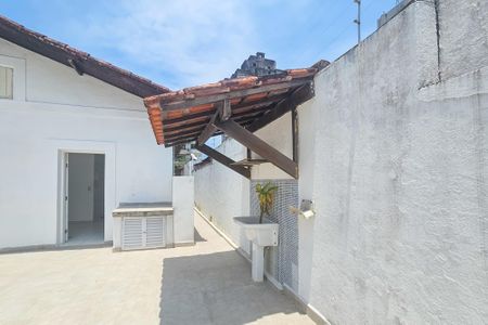 Casa para alugar com 240m², 4 quartos e 4 vagasÁrea de serviço 