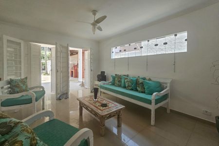 Casa para alugar com 240m², 4 quartos e 4 vagasSala