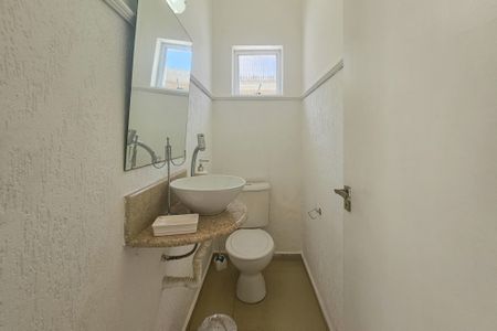 Casa para alugar com 240m², 4 quartos e 4 vagasbanheiro 